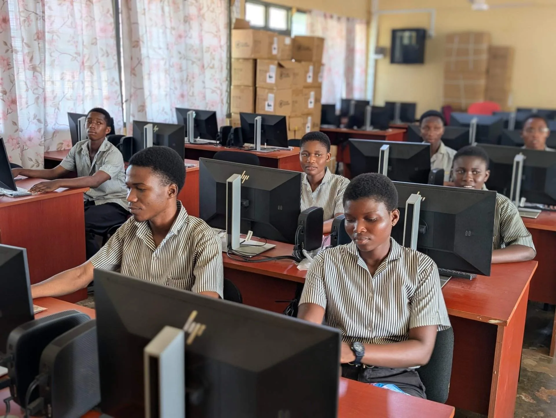 Computer Hardware & ICT